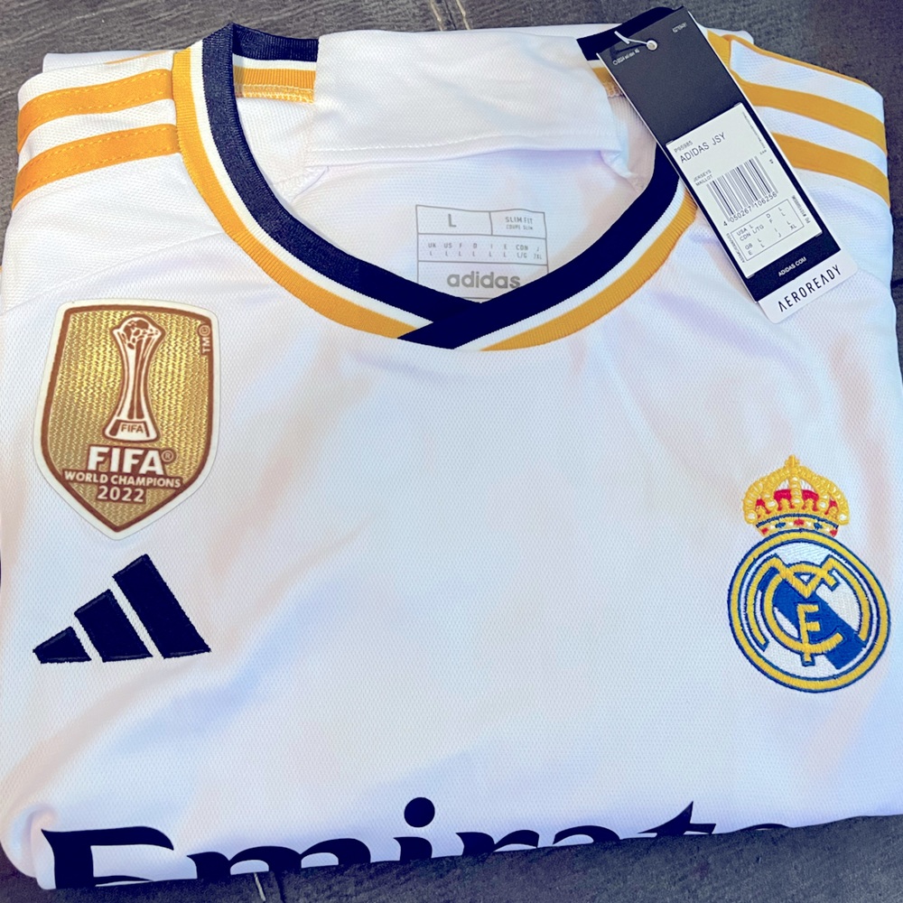 REAL MADRID HOME SOCCER JERSEY 23-24 WITH UCL + CWC BADGE